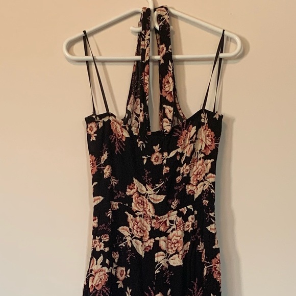 Floral Print Halter Top Jumpsuit - Picture 4 of 6